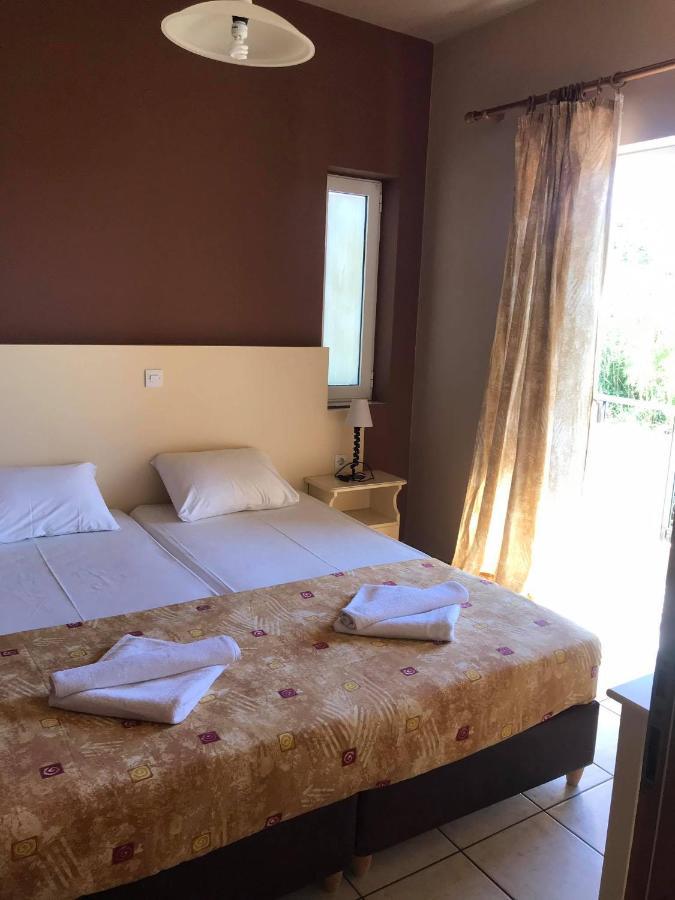 Kydoni Apartments And Studios Agia Marina 외부 사진