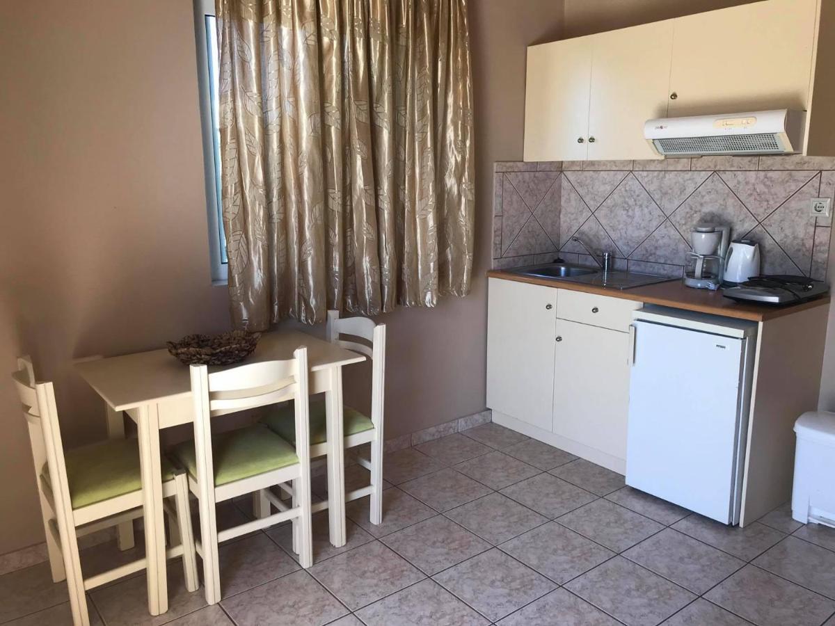 Kydoni Apartments And Studios Agia Marina 외부 사진