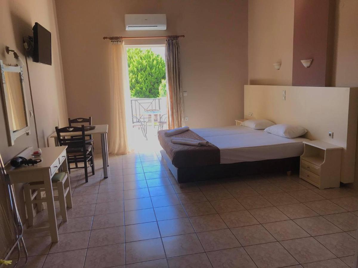 Kydoni Apartments And Studios Agia Marina 외부 사진