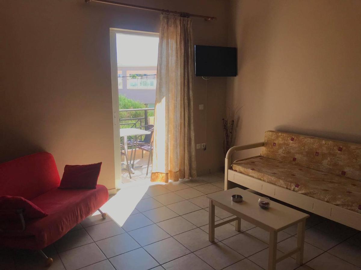 Kydoni Apartments And Studios Agia Marina 외부 사진